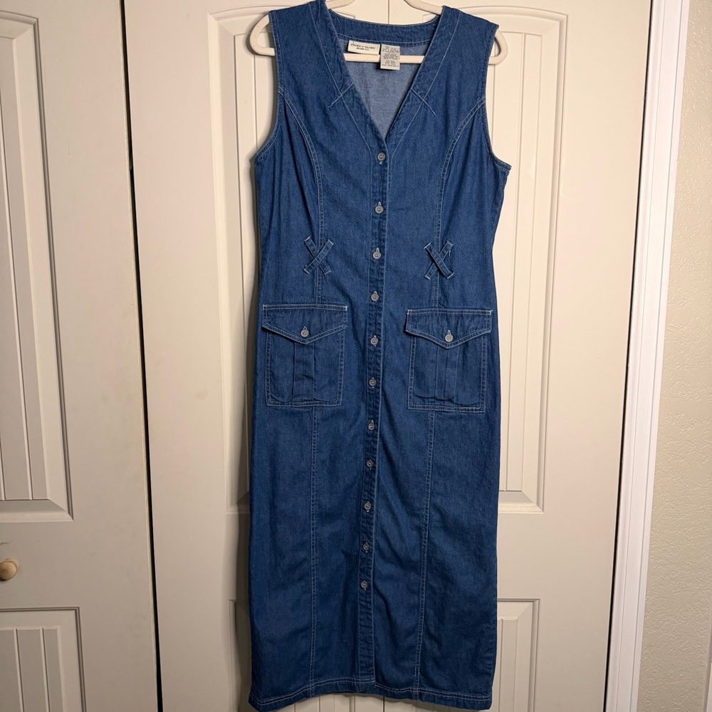 Faded Glory Blue Denim V-Neck Button Down Sleeveless Dress